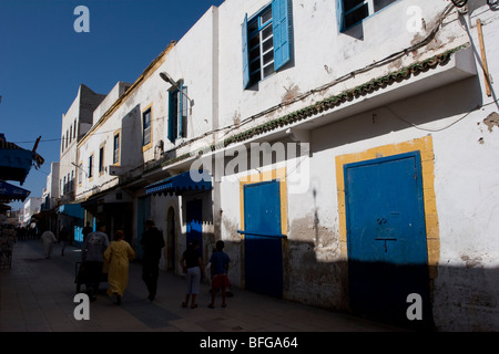 Scena di strada a Essaouira, un settimo secolo cittadina sulla costa atlantica del Marocco Foto Stock