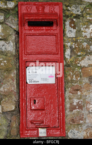 Dipinta di fresco vittoriano montato a parete scatola del montante Foto Stock