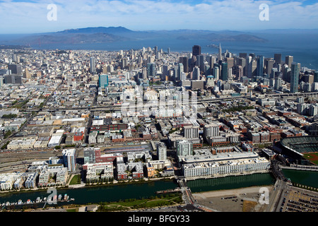 Vista aerea sopra San Francisco sud della zona di mercato Mission Creek Foto Stock