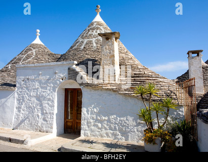 Trulli Casa con segni esagonali in Alberobello Puglia, Italia Foto Stock
