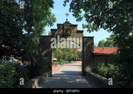 Klostertor des Dominikanerinnenklosters Kommende Lage und Kirche San Johannes der Taeufer in Rieste, Hasetal, Osnabruecker Terra, Naturpark Noerdlicher Foto Stock