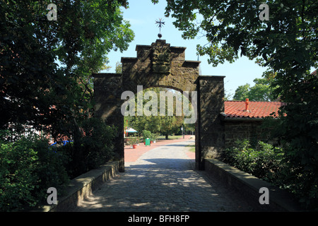 Klostertor des Dominikanerinnenklosters Kommende Lage und Kirche San Johannes der Taeufer in Rieste, Hasetal, Osnabruecker Terra, Naturpark Noerdlicher Foto Stock