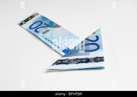 Freccia fatta di denaro Foto Stock