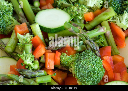 Verdure crude- close up e pronto per la cottura. Foto Stock