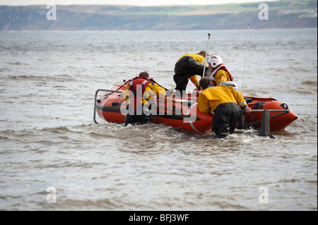 Filey RNLI Salvataggio costiera lanciati, Filey Beach, Filey, North Yorkshire, nell'Inghilterra del Nord Foto Stock