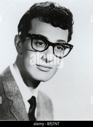 BUDDY HOLLY (1936-1959) foto promozionale di noi pop musicista circa 1957 Foto Stock