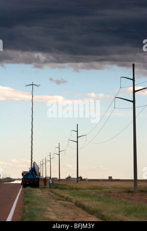 Un Doppler su ruote carrello viene parcheggiato a fianco della strada in western Kansas, Stati Uniti d'America, 10 giugno 2009. Foto Stock