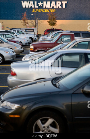 Un Wal-Mart retail posizione nella periferia del Maryland. Foto Stock