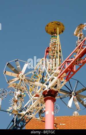 Scultura a Baltimora - AVAM Whirligig da Vollis Simpson - American Visionary Art Museum - Autostrada chiave Foto Stock