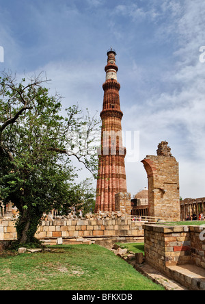 Il minareto - Qutb Minar Foto Stock