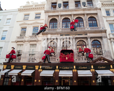 Cartier display di Natale, Old Bond Street, Mayfair, London, England, Regno Unito Foto Stock