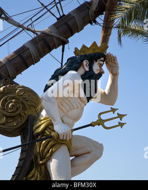 Polena del galeone utilizzato in Roman Polanski film Pirati!, Genova, Italia Foto Stock