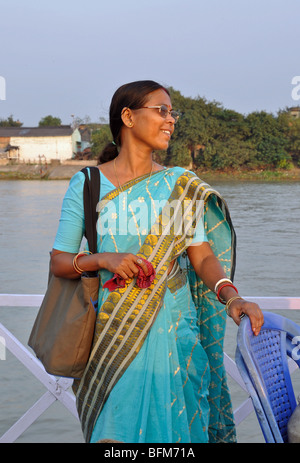 Gita in barca sul Fiume Hooghly, Kolkuta, West Bengal, India Foto Stock