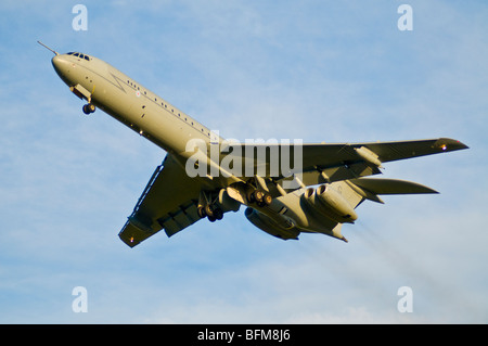 RAF VC 10 tanker aeromobili in fase di decollo dalla Kinloss Air Base nel Morayshire Scotland SCO 5558 Foto Stock