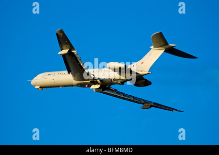 RAF VC 10 tanker aeromobili in fase di decollo dalla Kinloss Air Base nel Morayshire Scotland SCO 5560 C Foto Stock