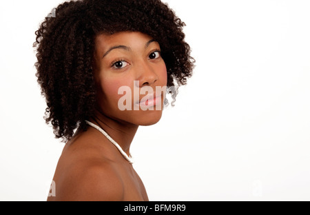 Colpo di testa di una giovane e bella donna cubana Foto Stock