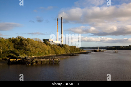 La turbina a gas a ciclo combinato Power Plant Power Station, sulla grande isola nella contea di Wexford, Irlanda Foto Stock