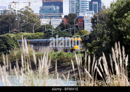 Un ADK Diesel Multiple Unit (DMU) treno, Auckland, Nuova Zelanda, Martedì, 15 settembre 2009. Foto Stock