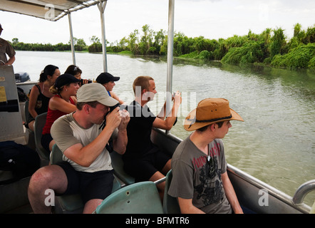 Australia, Territorio del Nord, Mary River National Park. Wildlife spotting crociera nel fiume di Maria le zone umide. (MR) Foto Stock