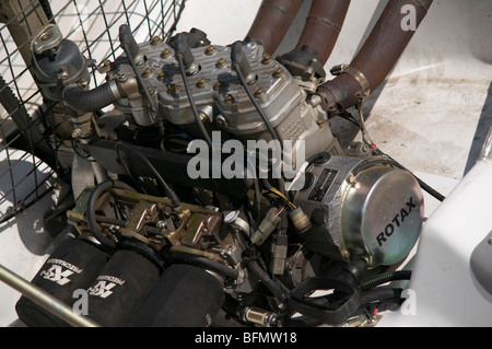 Hovercraft racing al Rother Valley Country Park Rotherham South Yorkshire Inghilterra Foto Stock