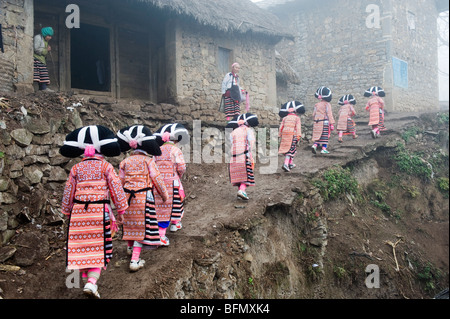 Cina, Guizhou, Sugao village, Long Horn Miao il nuovo anno lunare festival Foto Stock