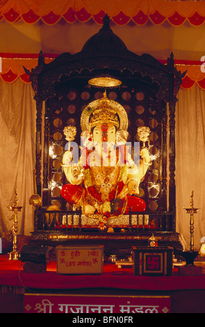 Festival di Ganesh Chaturthi ; Ganesha Ganpati idol ; Pune ; Maharashtra ; India ; Asia Foto Stock