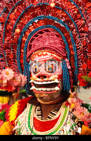 Danza popolare maschera; danza popolare maschera Chhau; danza popolare maschera Chhau; danza popolare maschera Chhau; Bengala Occidentale; India; Asia Foto Stock