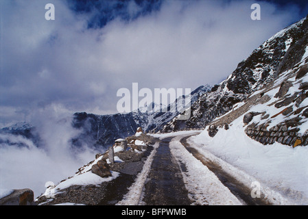 AAD 66554 : Sela Pass 14000 FT ; Arunachal Pradesh ; India Foto Stock