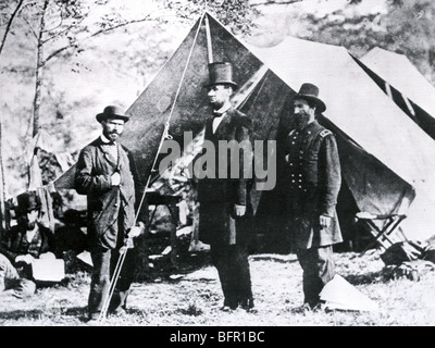 Il presidente Abraham Lincoln a Antietam nel 1862 - vedere la descrizione riportata di seguito Foto Stock