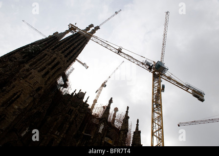 La Sagrada Familia basilica è giustamente famoso come uno dei più spettacolari e audace di edifici nel mondo. Foto Stock