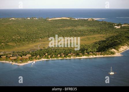 Vista aerea del Marlin Lodge Benguerra Island Foto Stock