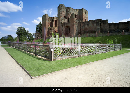 La elizabethan garden al Castello di Kenilworth warwickshire Midlands England Regno Unito Foto Stock