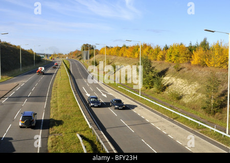 A41 Carrello doppio modo in Hertfordshire, Regno Unito Foto Stock