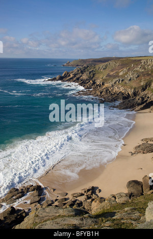 Porth Leven vicino a St Leven; guardando verso Gwennap testa; Cornovaglia Foto Stock