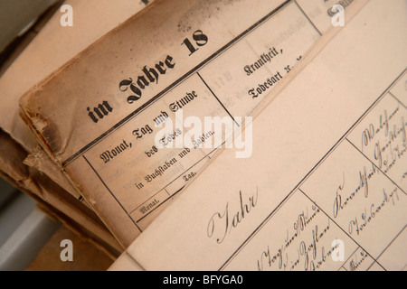 Registro delle nascite, matrimoni e morti a partire dal diciannovesimo secolo in Landeshauptarchiv membro archivio principale, Coblenza, Rhinelan Foto Stock