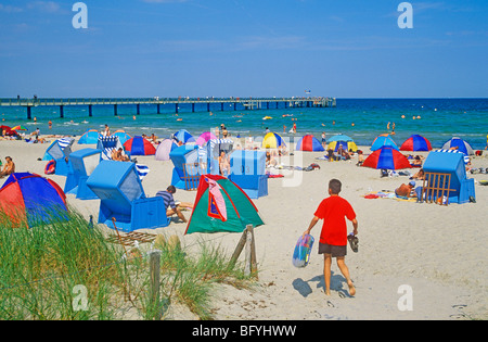 Spiaggia della località balneare Boltenhagen in Meclemburgo-Pomerania Occidentale, Germania Foto Stock