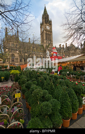 Mercato tedesco di Natale, Manchester Town Hall e Albert Square Greater Manchester Inghilterra England