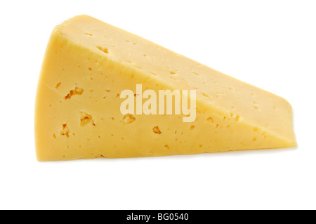 Pezzo di formaggio isolato su bianco Foto Stock