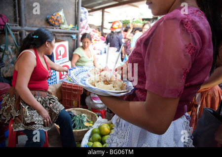 Mercado Central il principale mercato comunale in Antigua Guatemala. Foto Stock