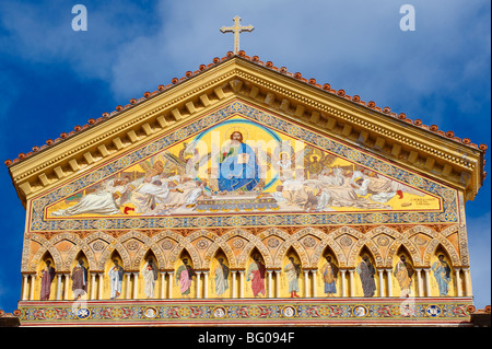 La parte anteriore della Cattedrale di Amalfi, Italia Foto Stock