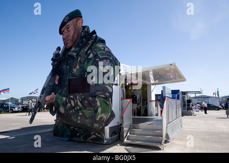 Grande Tabellone Di Reclutamento Dell'Esercito Britannico, Shoreham Airshow, Shoreham Airport. Sussex, Inghilterra. Foto Stock