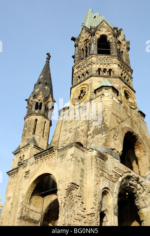 Kaiser Wilhelm Memorial Church, Berlino. Questa chiesa fu danneggiata dai bombardamenti degli alleati nel 1943. Foto Stock