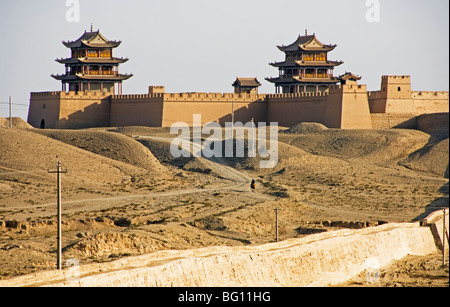 Jiayuguan o Jiayu Pass è il primo passaggio della estremità occidentale della Grande Muraglia della Cina Foto Stock