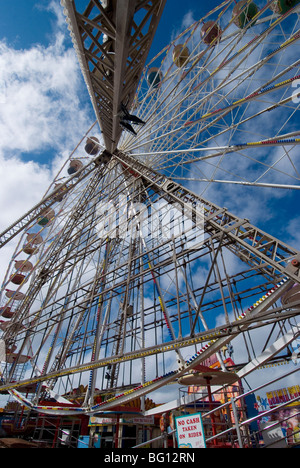 Ruota Panoramica del Central Pier di Blackpool, Lancashire, Inghilterra, Regno Unito, Europa Foto Stock