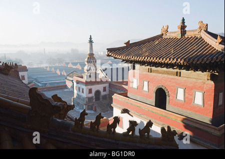 Puning esterno si tempio risalente al 1755, la città di Chengde, Sito Patrimonio Mondiale dell'UNESCO, nella provincia di Hebei, Cina e Asia Foto Stock