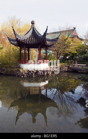 Pavilion di Dr. Sun Yat Sen Park, Chinatown, Vancouver, British Columbia, Canada, America del Nord Foto Stock