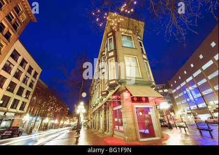Water Street di notte, Gastown, Vancouver, British Columbia, Canada, America del Nord Foto Stock