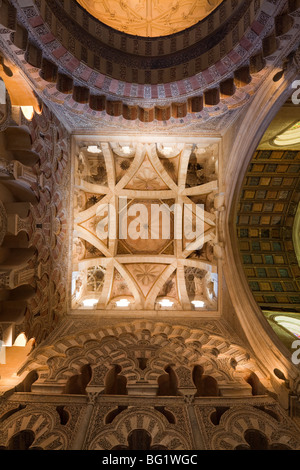 Cupola adiacente alla Capella di Villaviciosa, la Grande Moschea di Cordova, Andalusia, Spagna Foto Stock