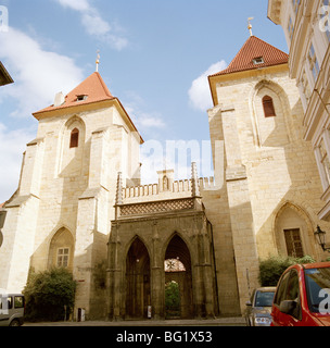 Viaggi nel mondo. Chiesa di Santa Maria sotto la catena a Kampa nella città di Praga nella Repubblica Ceca in Europa Orientale. Storia e cultura Foto Stock