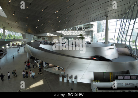 Il BMW Welt e sede di Monaco di Baviera (Munchen), in Baviera, Germania, Europa Foto Stock